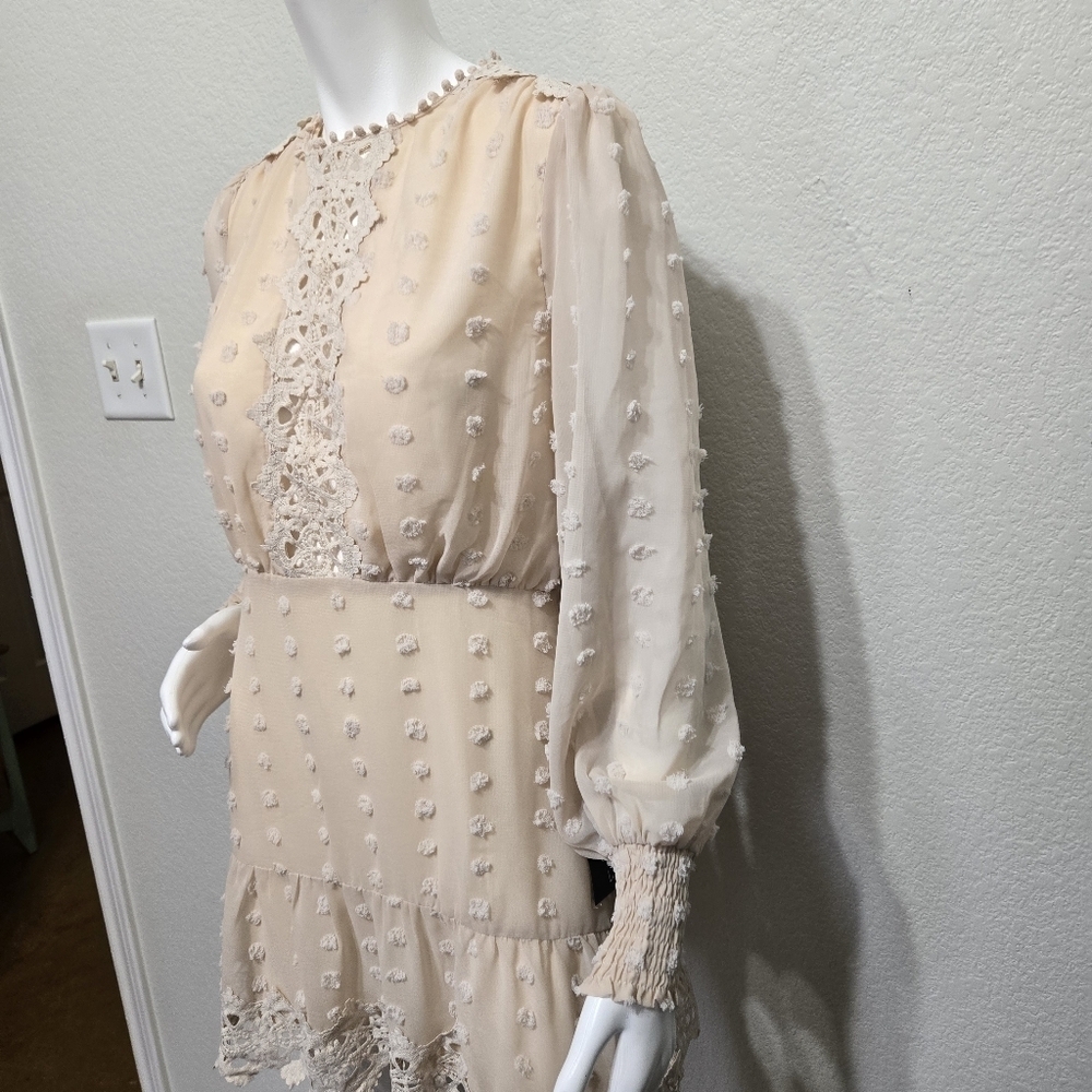 NWT Lulus Chic Cream Dress Size S - Picture 9 of 11